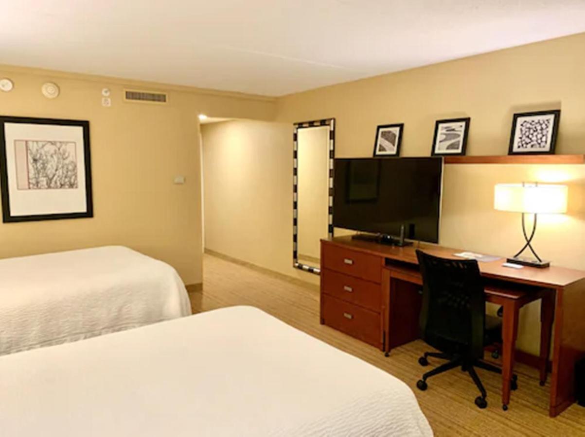 Hotel Courtyard By Marriott Buffalo Amherst/university 3*